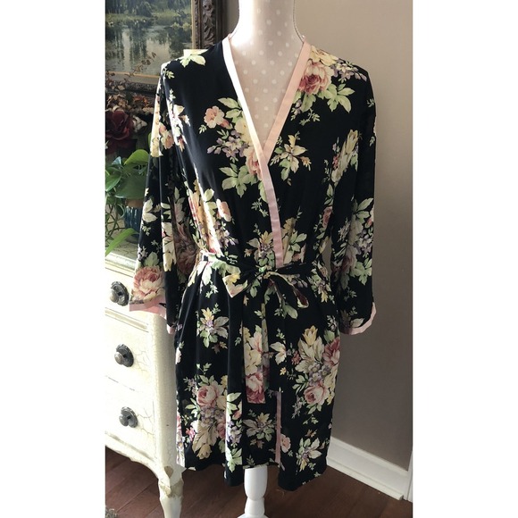 Oscar de la Renta Other - Vintage Oscar de la Renta Pink Label Black & Pink Floral Robe Size Small